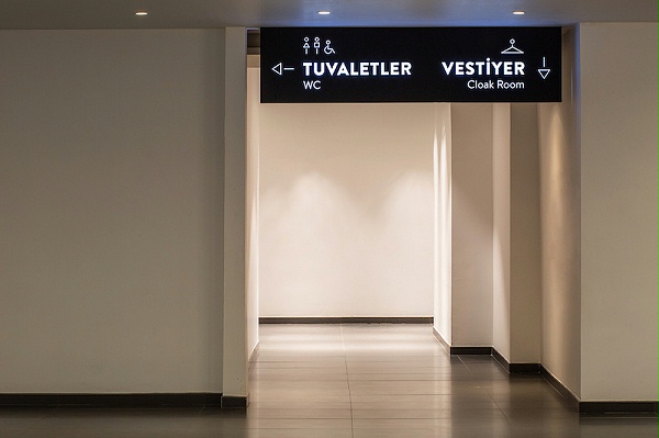 UNIQ会议中心标识导视系统设计4