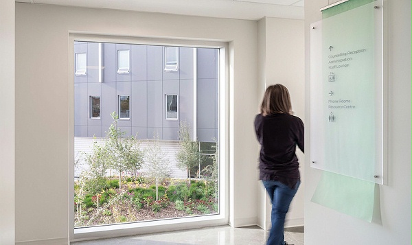 YW社区健康中心标识导视系统设计2