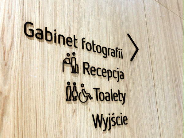 Medicus诊所标识导视系统设计4