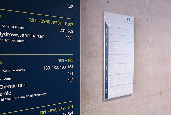 德累斯顿工业大学标识导视系统设计6