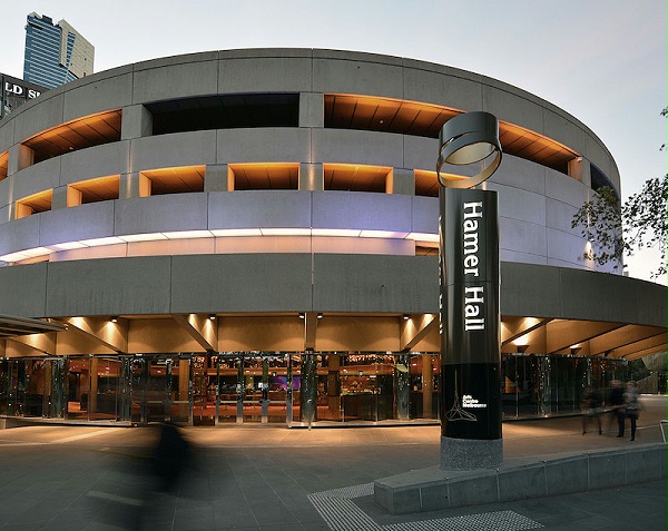 墨尔本艺术中心标识导视系统设计1