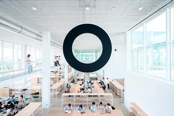 名古屋造形大学标识导视系统设计8