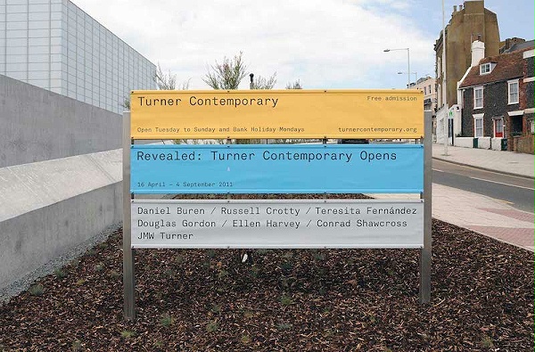 特纳当代美术馆标识导视系统设计1