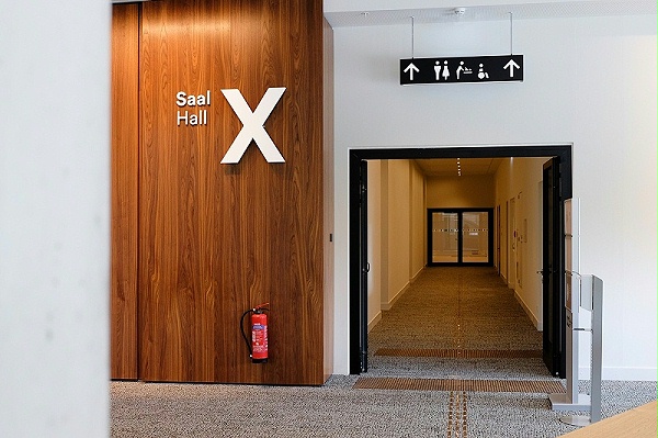 德国汉堡会议中心标识导视系统设计4