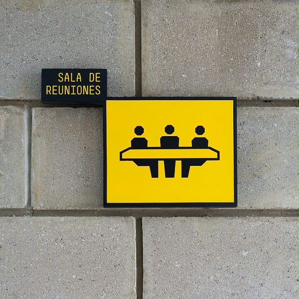 BOX工作室标识导视系统设计7