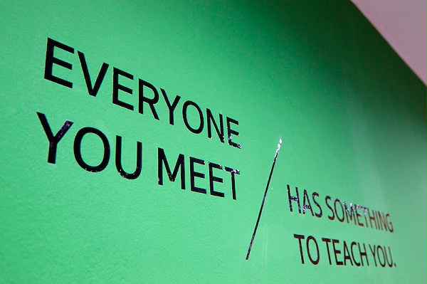 Freshket公司标识导视系统设计4