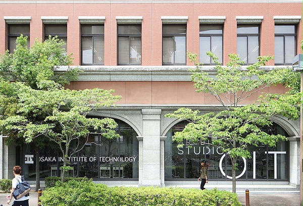 大学标识牌08