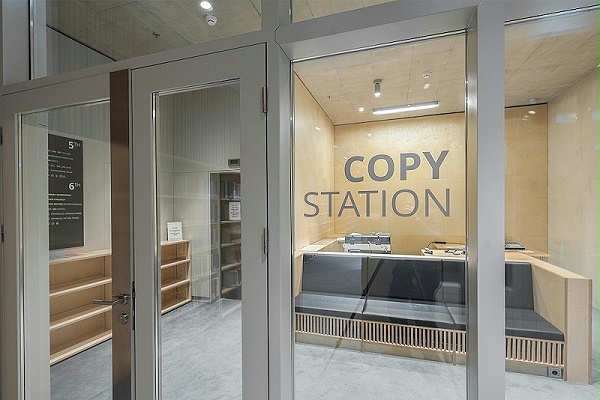 中欧大学布达佩斯校区标识导视设计8