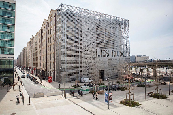 马赛码头大厦标识导视系统设计2