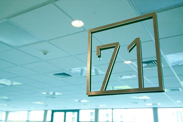 Jacaranda大楼标识导视设计5