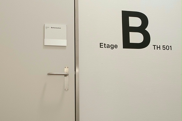 Balgrist 大学医院标识导视系统设计6