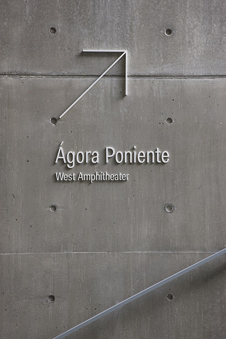 墨西哥蒙特雷大学导视系统设计