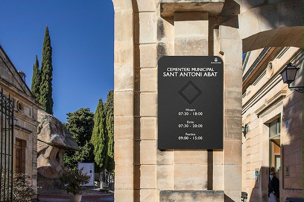 圣安东尼奥·阿巴德市公墓标识导视设计0