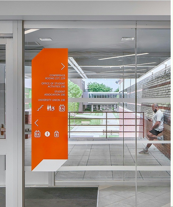 雪城大学学生中心标识导视系统设计8