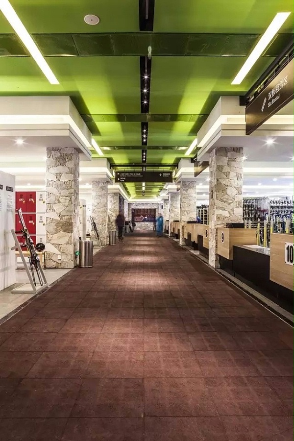 万科松花湖度假区滑雪场标识导视设计11