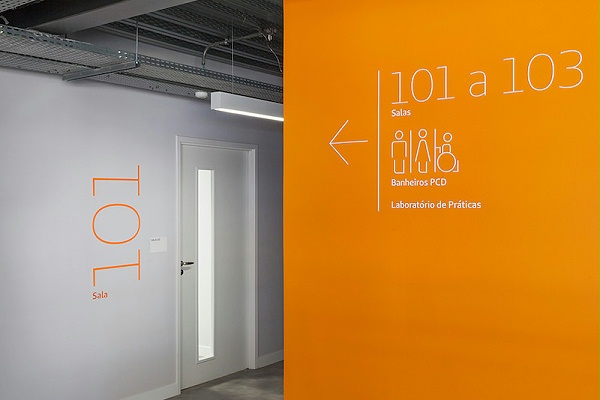 大学标识设计05