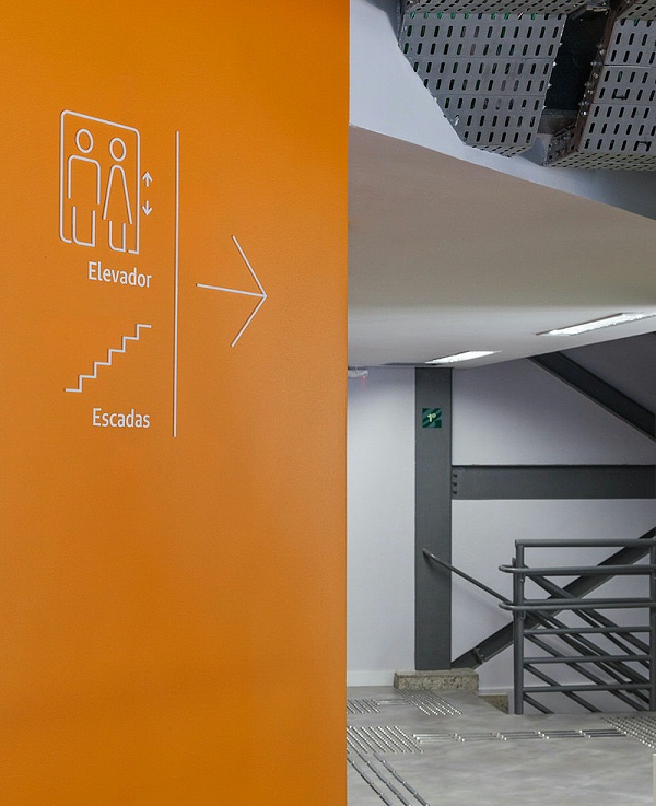 大学标识设计04