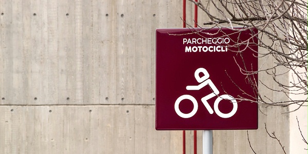 UNICOOP Firenze购物中心导视设计3