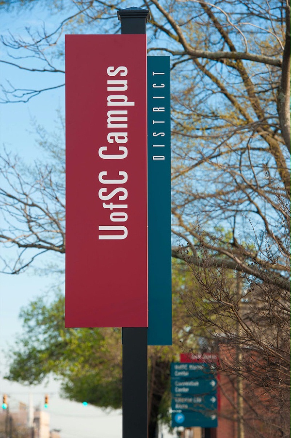 哥伦比亚城市标识导视系统设计2