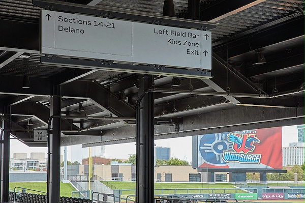 Riverfront 体育馆标识导视系统设计1