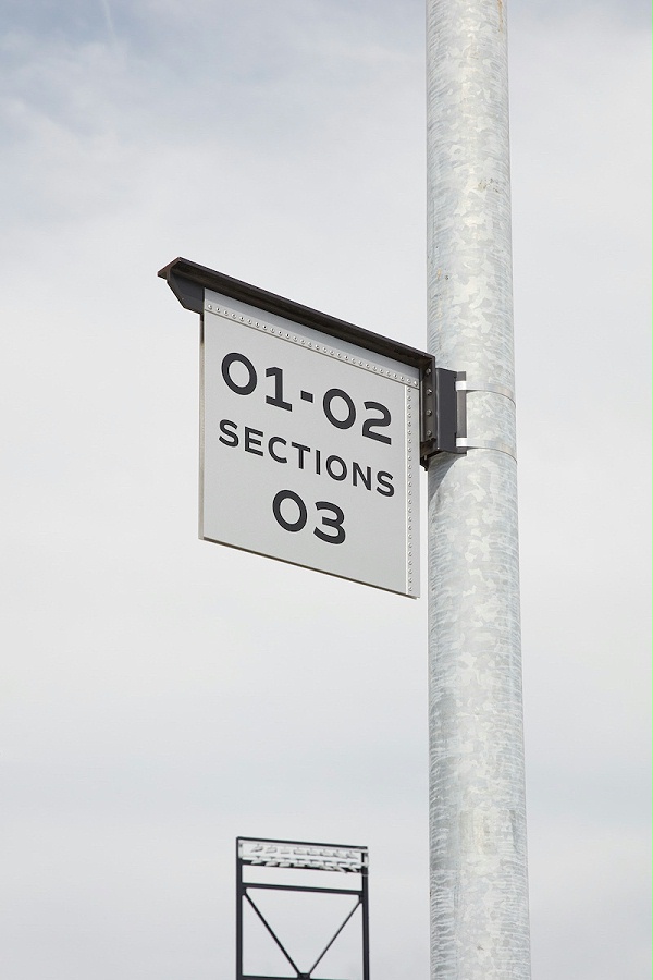 Riverfront 体育馆标识导视系统设计4