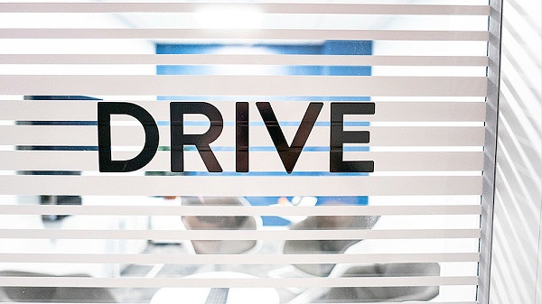 Objective Paradigm公司标识导视设计4