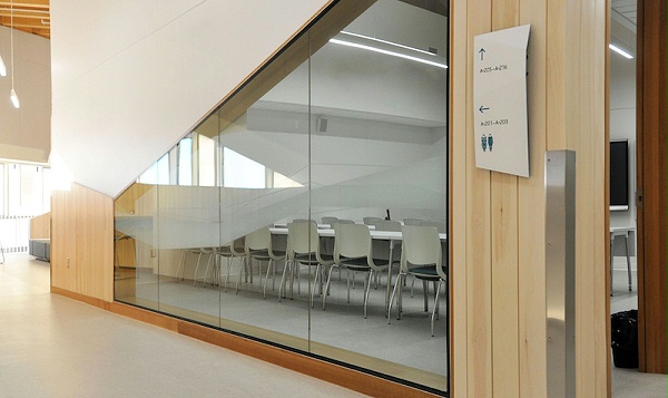 北极学院标识导视系统设计4