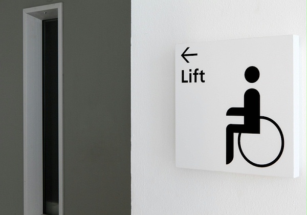 乌拉姆市政厅标识导视系统设计6