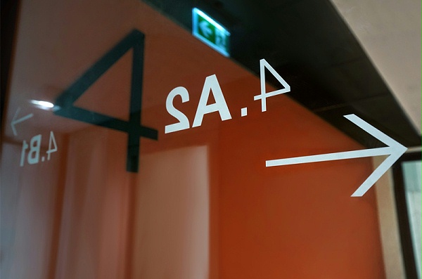 奥林巴斯公司总部标识导视系统设计5