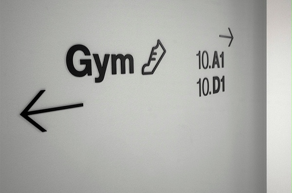 奥林巴斯公司总部标识导视系统设计6