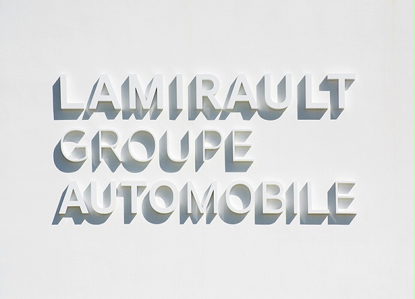 Lamirault汽车集团标识导视系统设计3