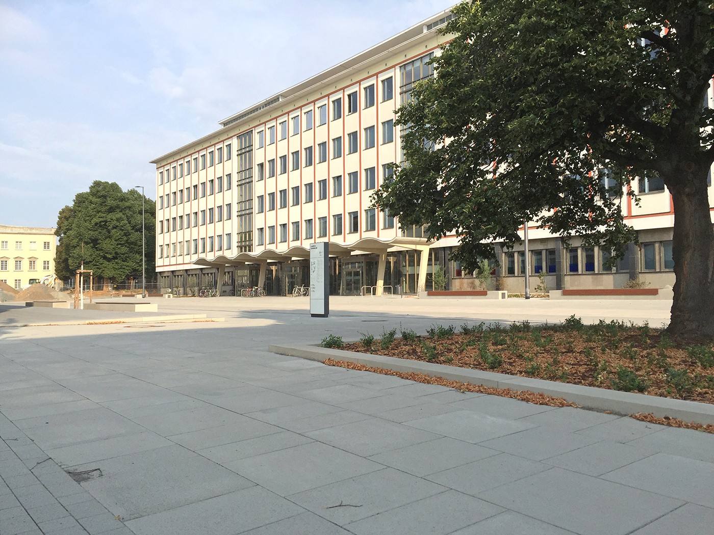 莱比锡大学Jahnallee校区标识导视设计